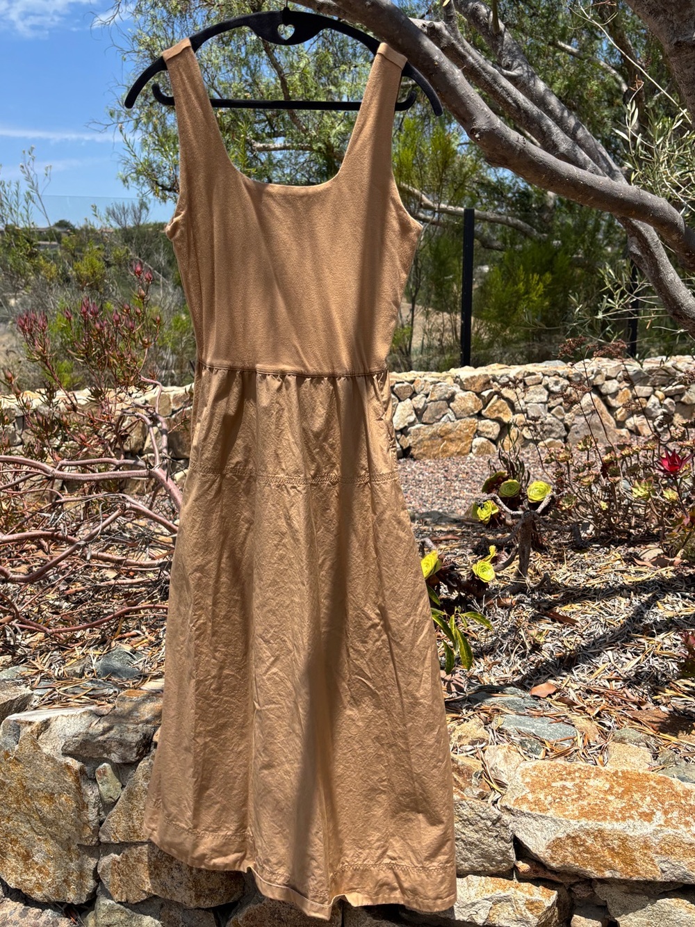 Everlane Tan Sleeveless Midi Dress with Scoop Neck